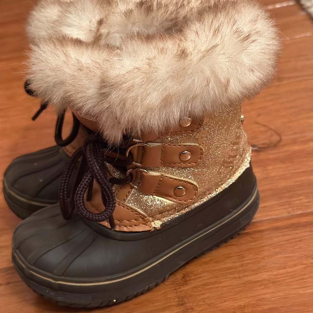 Juicy couture Fur-Lined Gold Glitter Winter Boots